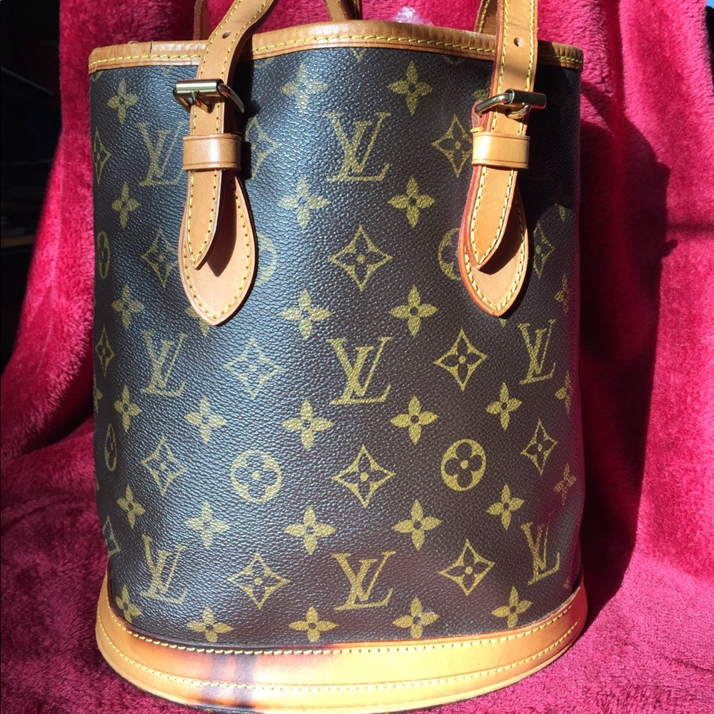 Louis Vuitton Bucket (Mini)